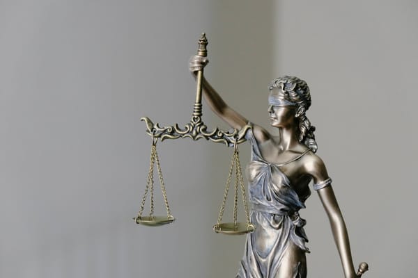 The model weights of justice: Can GenAI be trusted in complex and sensitive scenarios? The jury is still out...