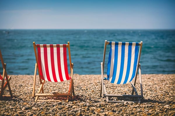 AI is the latest beachhead in the wearyingly interminable debate between people on the left and right of politics (Photo by Rob Wicks on Unsplash)